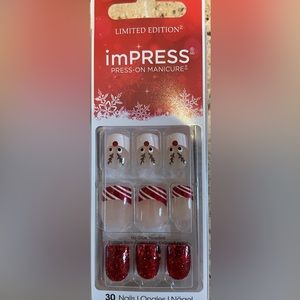 Limited Edition Kiss Impress Press On Nails Christmas Themed